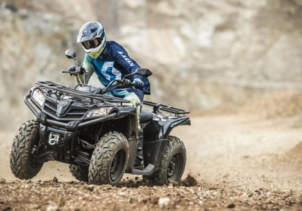 lesvieuxboulons-cforce-450-noir-1